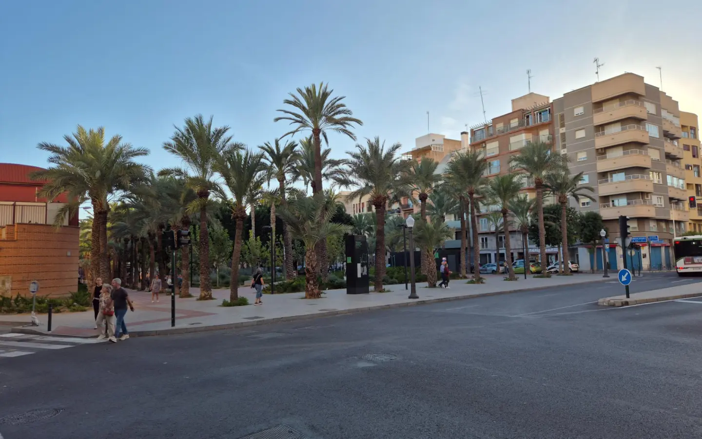 3-bedroom Flat In Elche, Spain (96 M²)