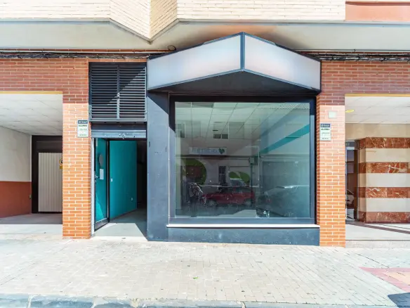 Commercial Unit In Mula, Spain (172 M²)