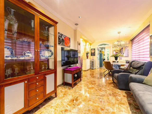 5-bedroom Villa In Elda, Spain (666 M²)