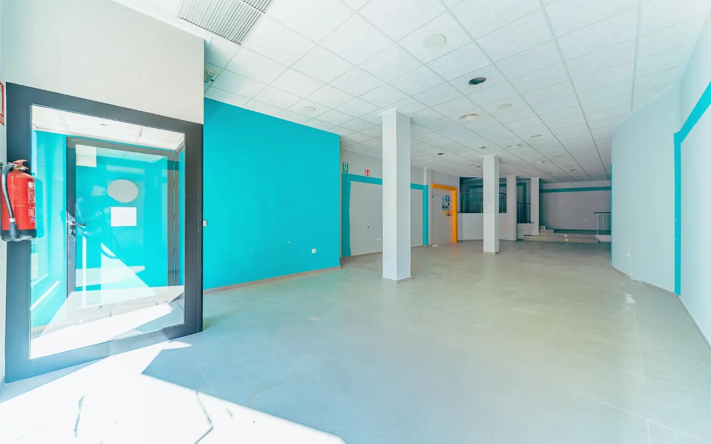 Commercial Unit In Mula, Spain (172 M²)
