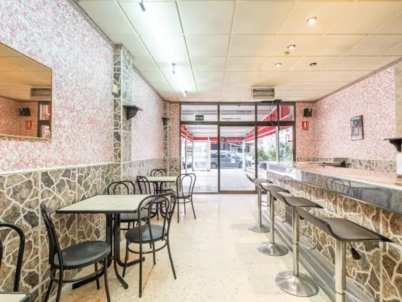 Business In Benidorm, Spain (72 M²)