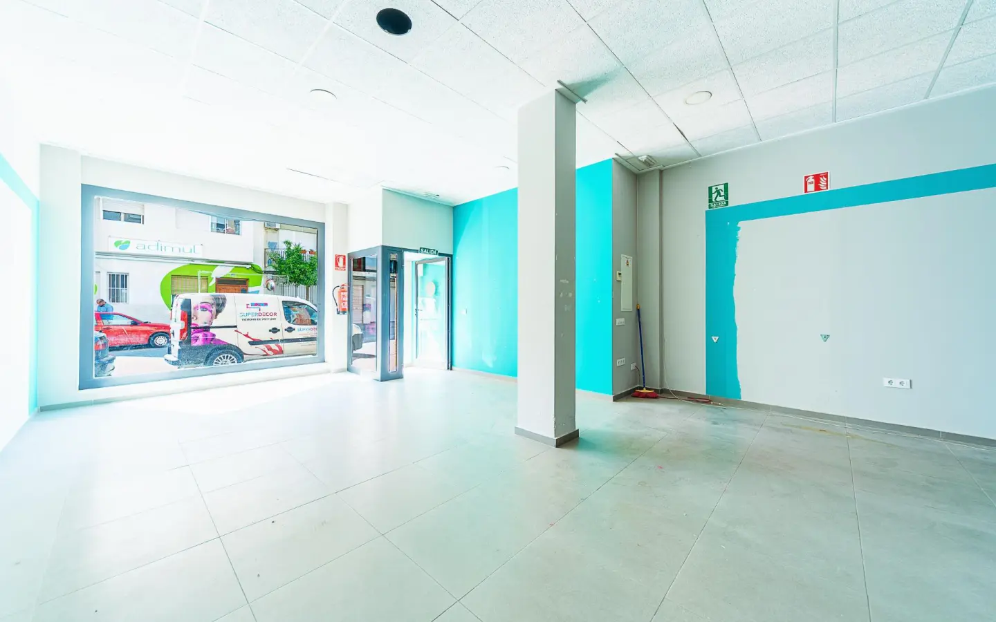 Commercial Unit In Mula, Spain (172 M²)