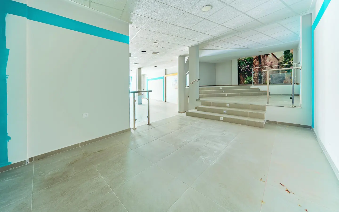 Commercial Unit In Mula, Spain (172 M²)