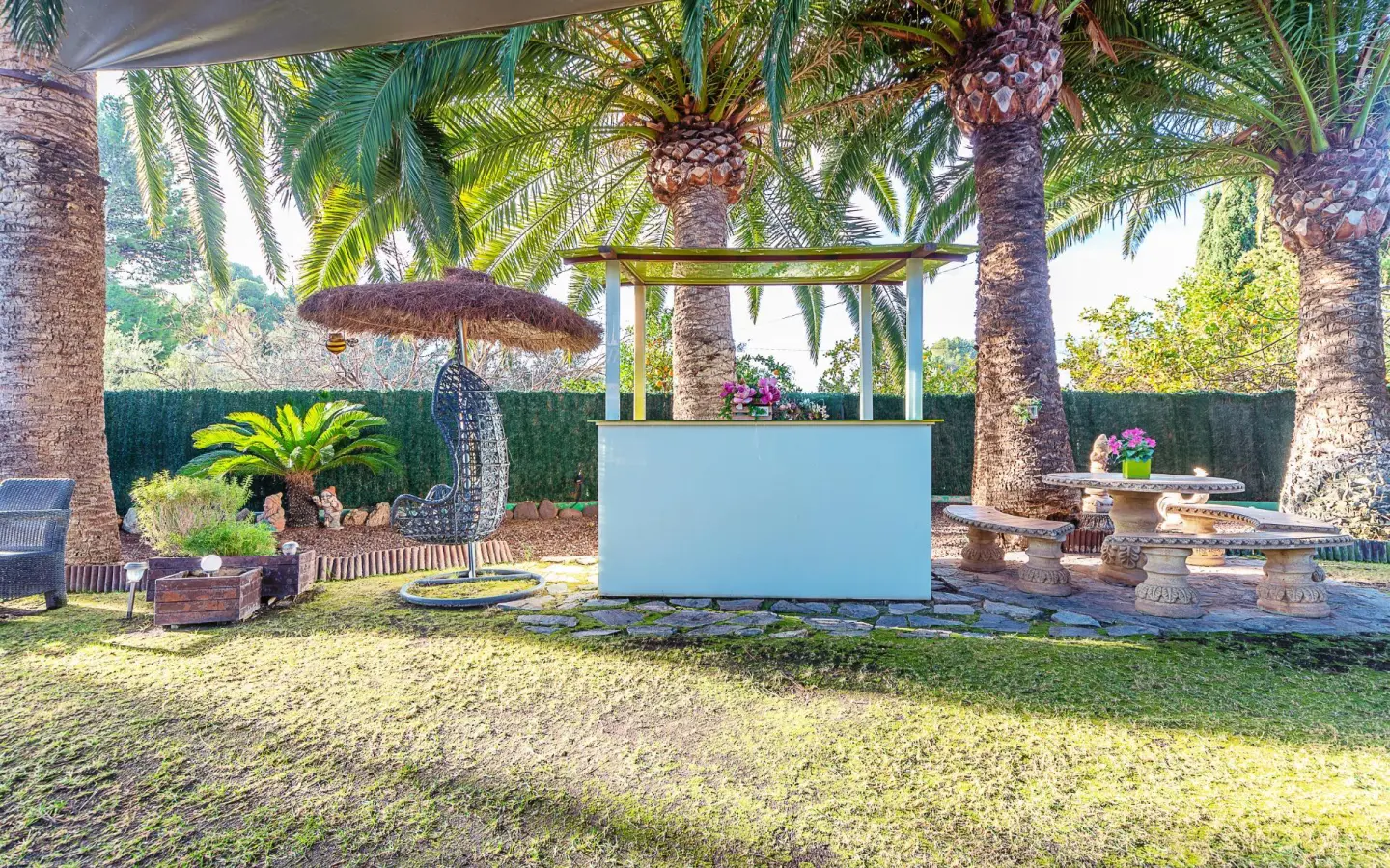 5-bedroom Villa In Elda, Spain (666 M²)