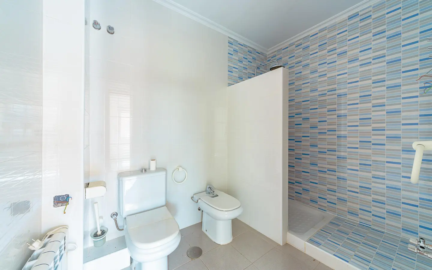 21-bedroom Building In Mula, Spain (930 M²)