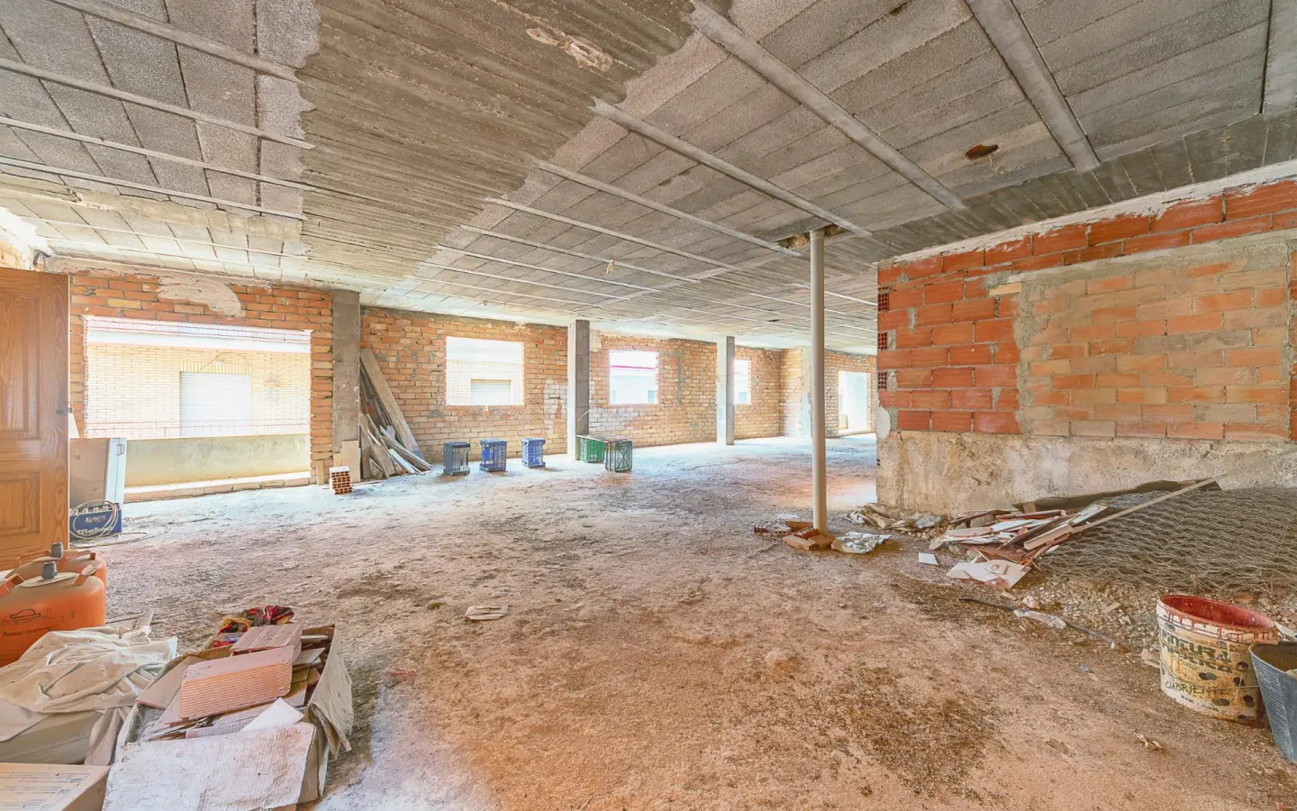21-bedroom Building In Mula, Spain (930 M²)