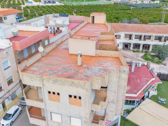 21-bedroom Building In Mula, Spain (930 M²)