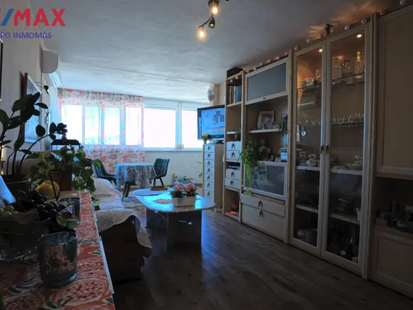 2-bedroom Flat In Benidorm, Spain (84 M²)