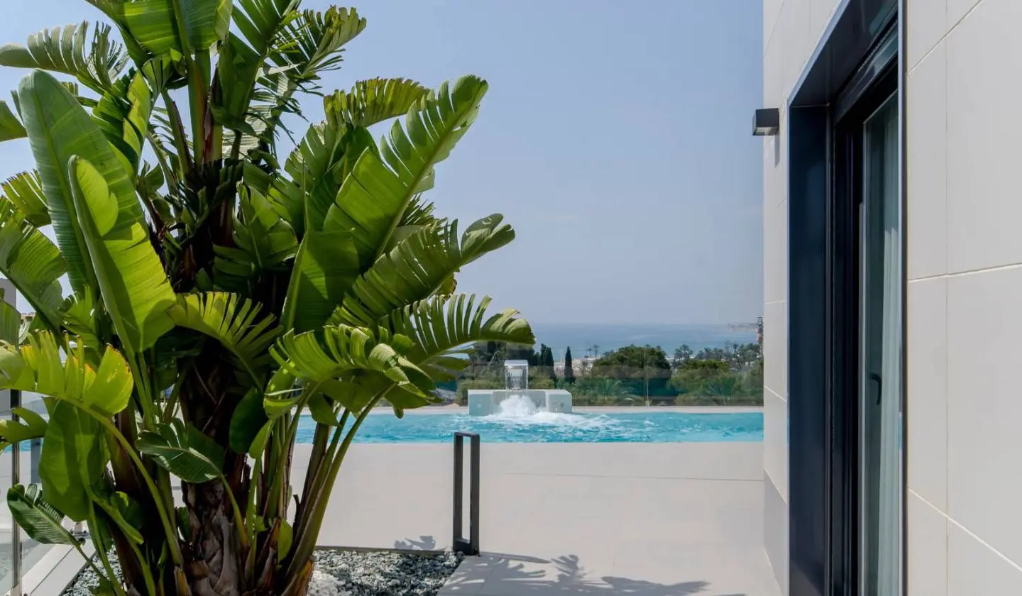 3-bedroom Villa In Orihuela Costa, Spain (319 M²)