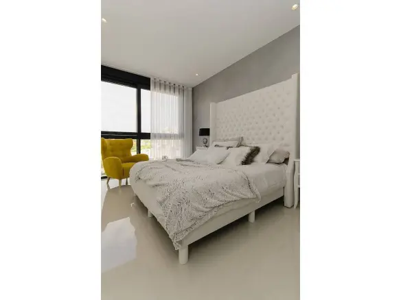 3-bedroom Villa In Orihuela Costa, Spain (239 M²)