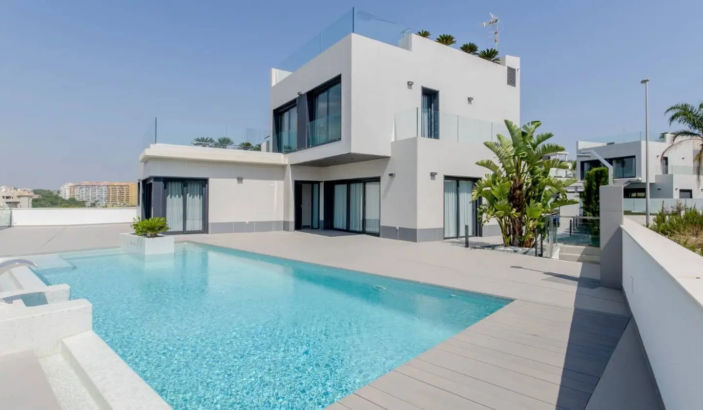 3-bedroom Villa In Orihuela Costa, Spain (319 M²)