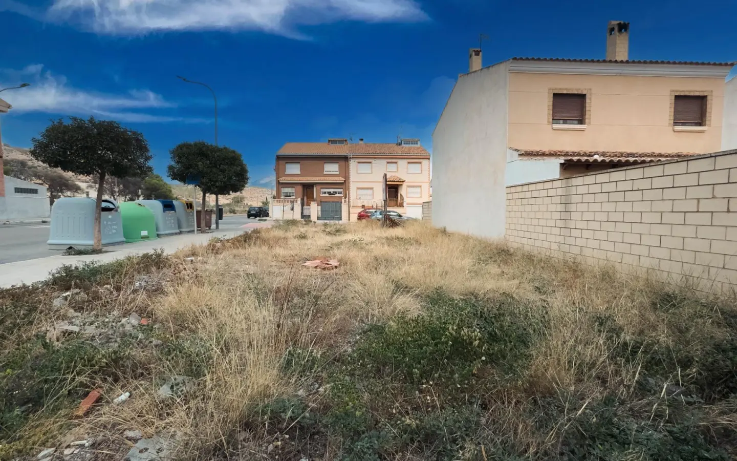 Land In Elda, Spain (240 M² Plot)