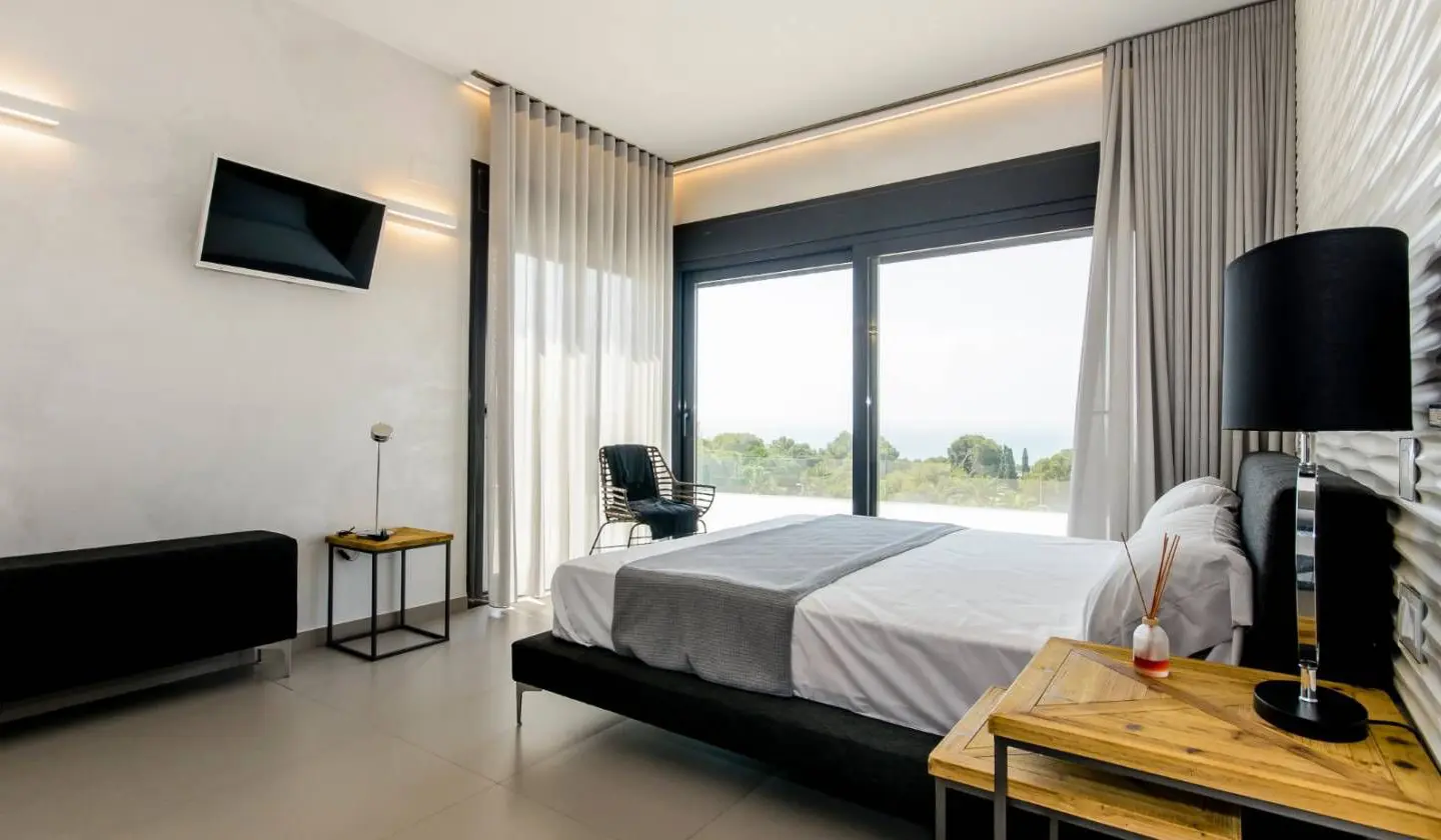 3-bedroom Villa In Orihuela Costa, Spain (319 M²)