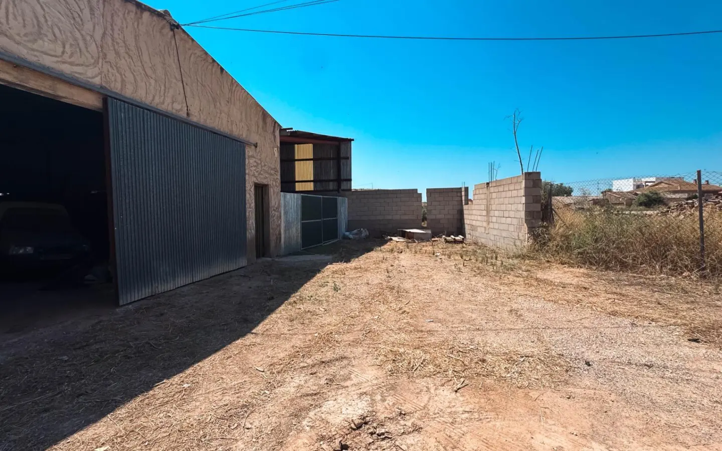 3-bedroom Industrial Unit In Murcia, Spain (197 M²)
