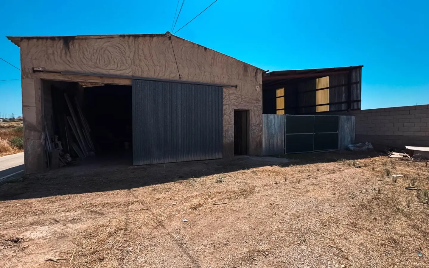 3-bedroom Industrial Unit In Murcia, Spain (197 M²)