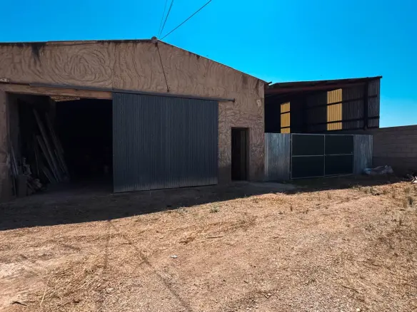 3-bedroom Industrial Unit In Murcia, Spain (197 M²)