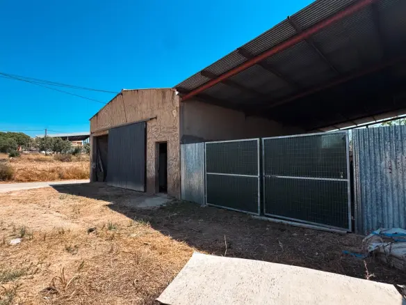 3-bedroom Industrial Unit In Murcia, Spain (197 M²)