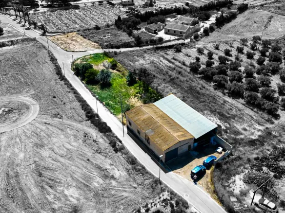 3-bedroom Industrial Unit In Murcia, Spain (197 M²)