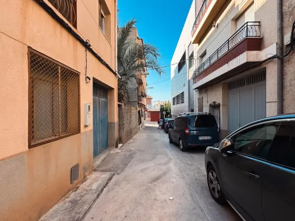 4-bedroom House In Abanilla, Spain (214 M²)