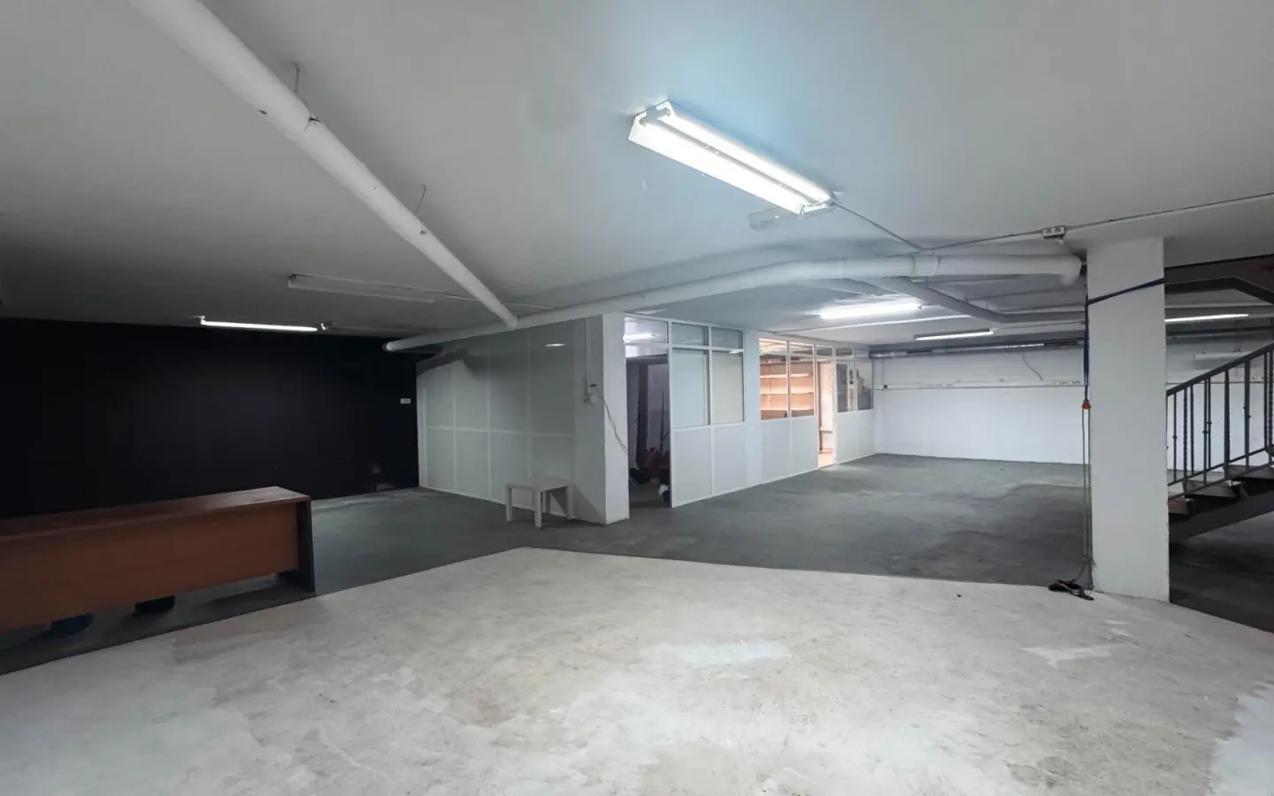 Commercial Unit In Elche, Spain (235 M²)