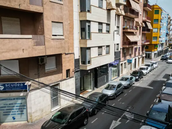 Commercial Unit In Elche, Spain (235 M²)