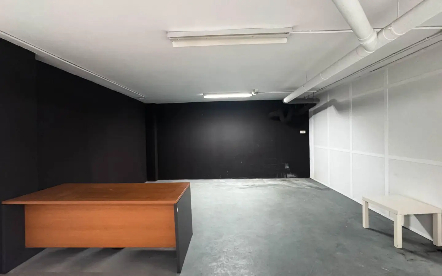 Commercial Unit In Elche, Spain (235 M²)