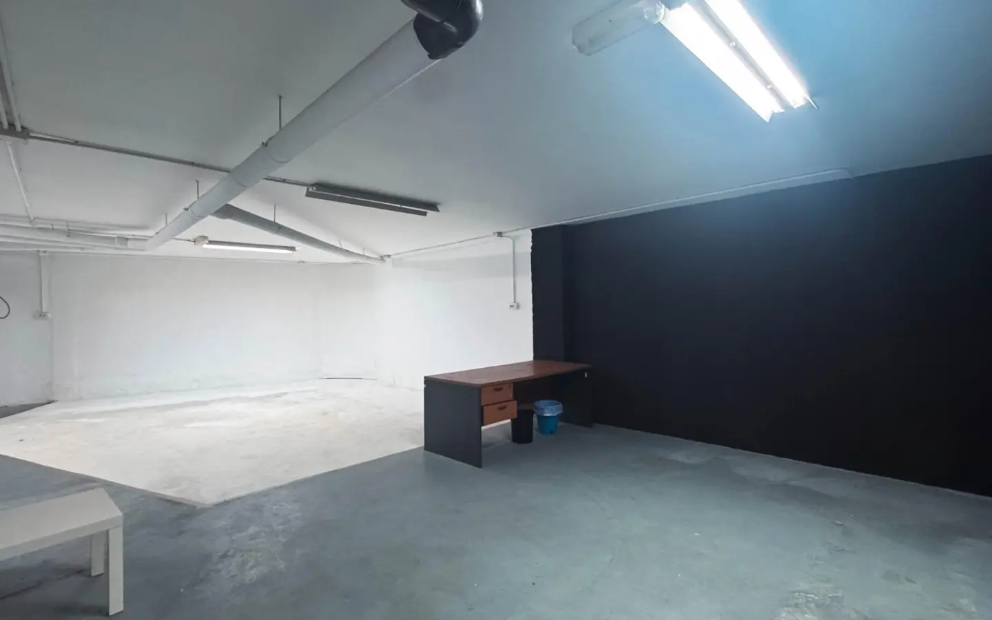 Commercial Unit In Elche, Spain (235 M²)