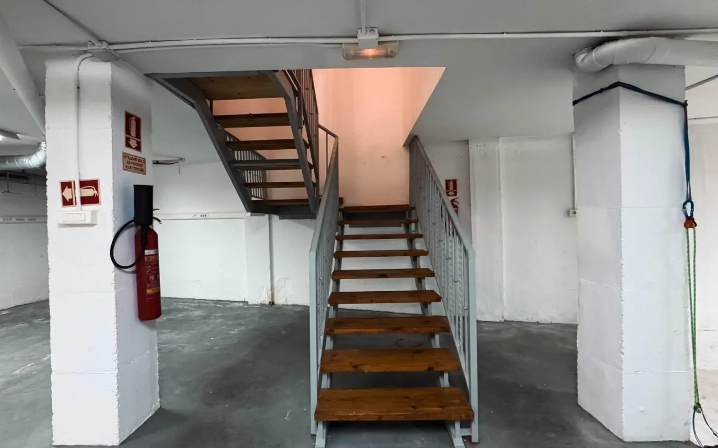 Commercial Unit In Elche, Spain (235 M²)