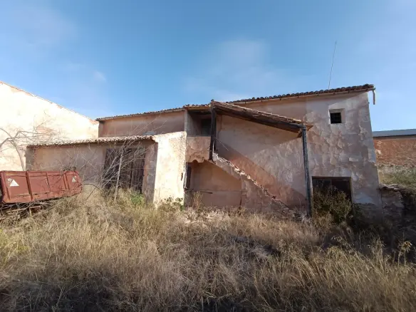 7-bedroom Villa In Pinoso, Spain (1.041 M²)