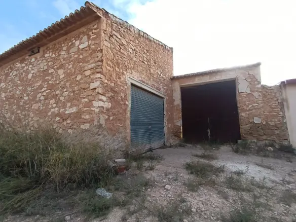 7-bedroom Villa In Pinoso, Spain (1.041 M²)