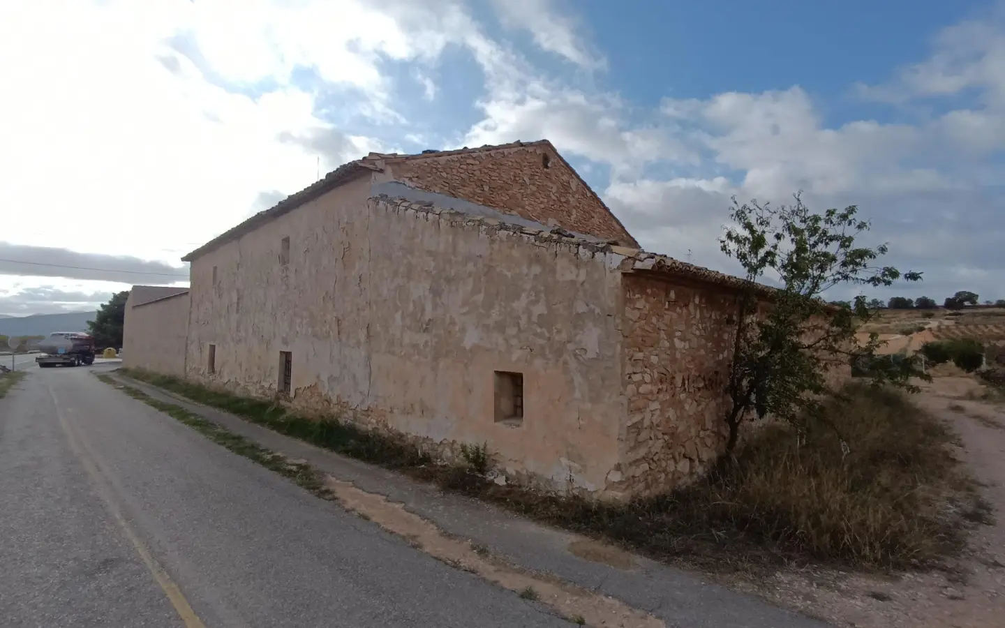 7-bedroom Villa In Pinoso, Spain (1.041 M²)