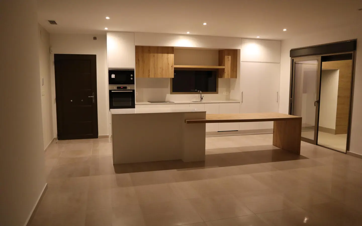 3-bedroom Villa In Aspe Pedanias, Spain (138 M²)