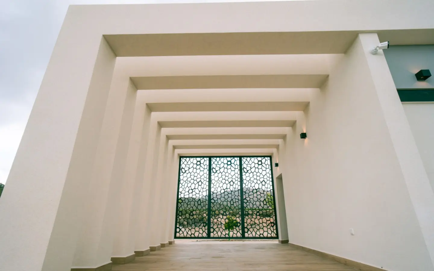 3-bedroom Villa In Pinoso, Spain (178 M²)