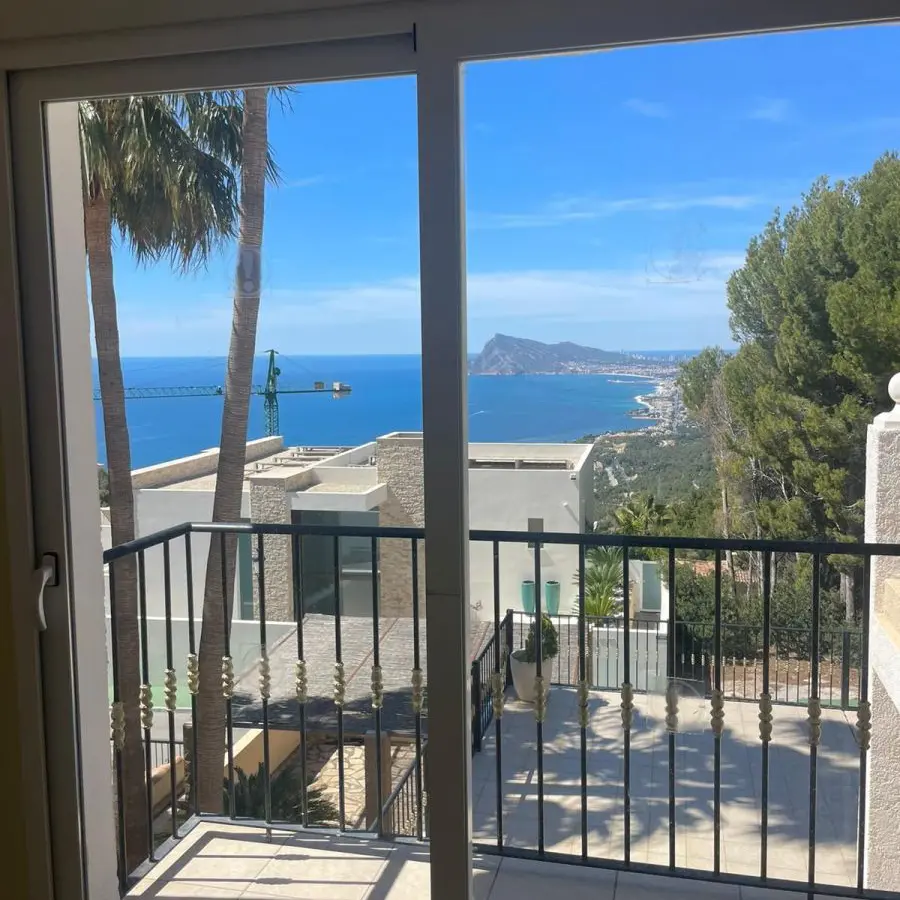 3-bedroom Villa In Altea, Spain (235 M²)