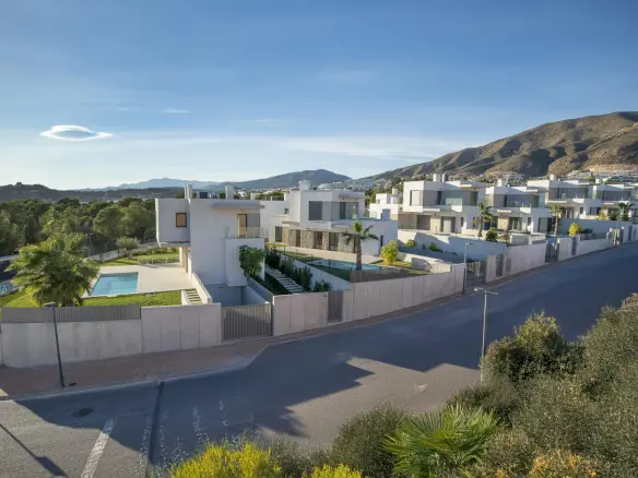 4-bedroom Villa In Finestrat, Spain (244 M²)