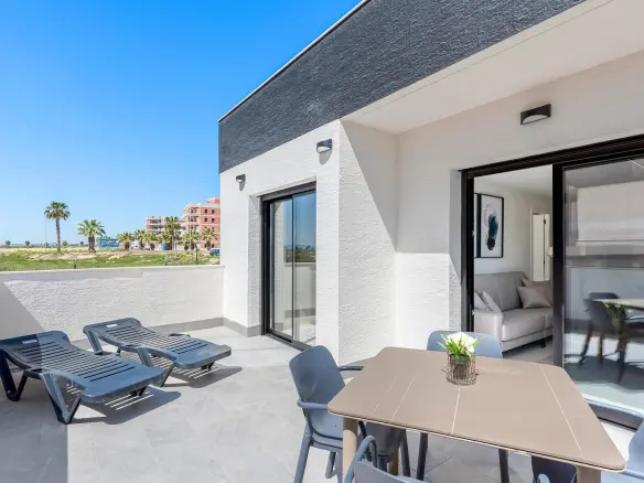 2-bedroom Penthouse In Guardamar Del Segura, Spain (79 M²)