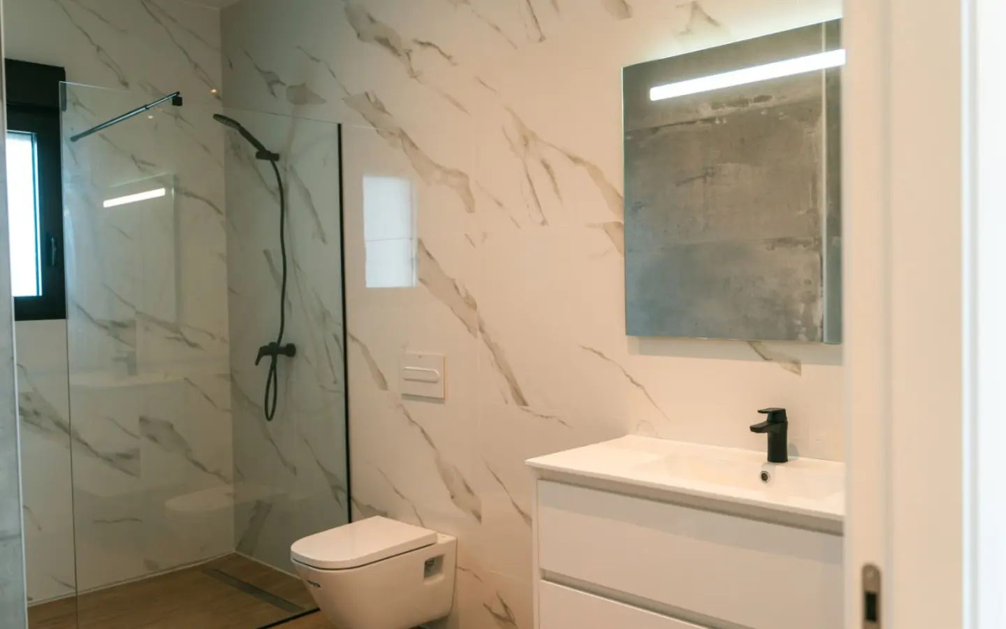 3-bedroom Villa In Pinoso, Spain (178 M²)