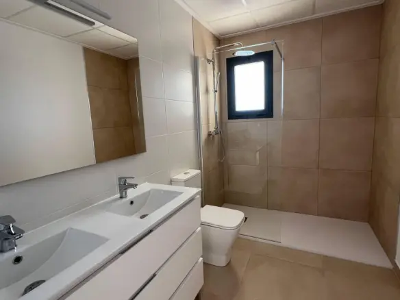 3-bedroom Villa In Hondon De Las Nieves, Spain (153 M²)