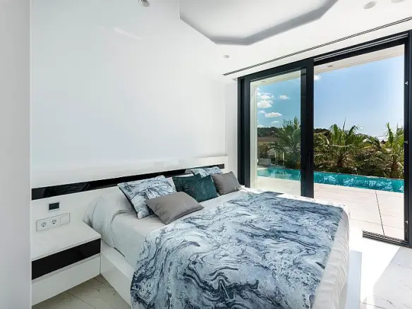 4-bedroom Villa In Calpe, Spain (426 M²)