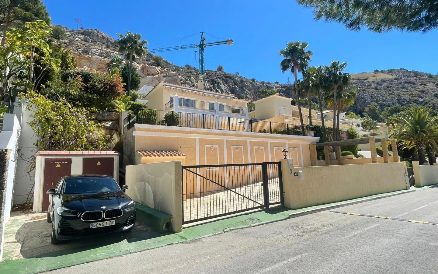3-bedroom Villa In Altea, Spain (235 M²)