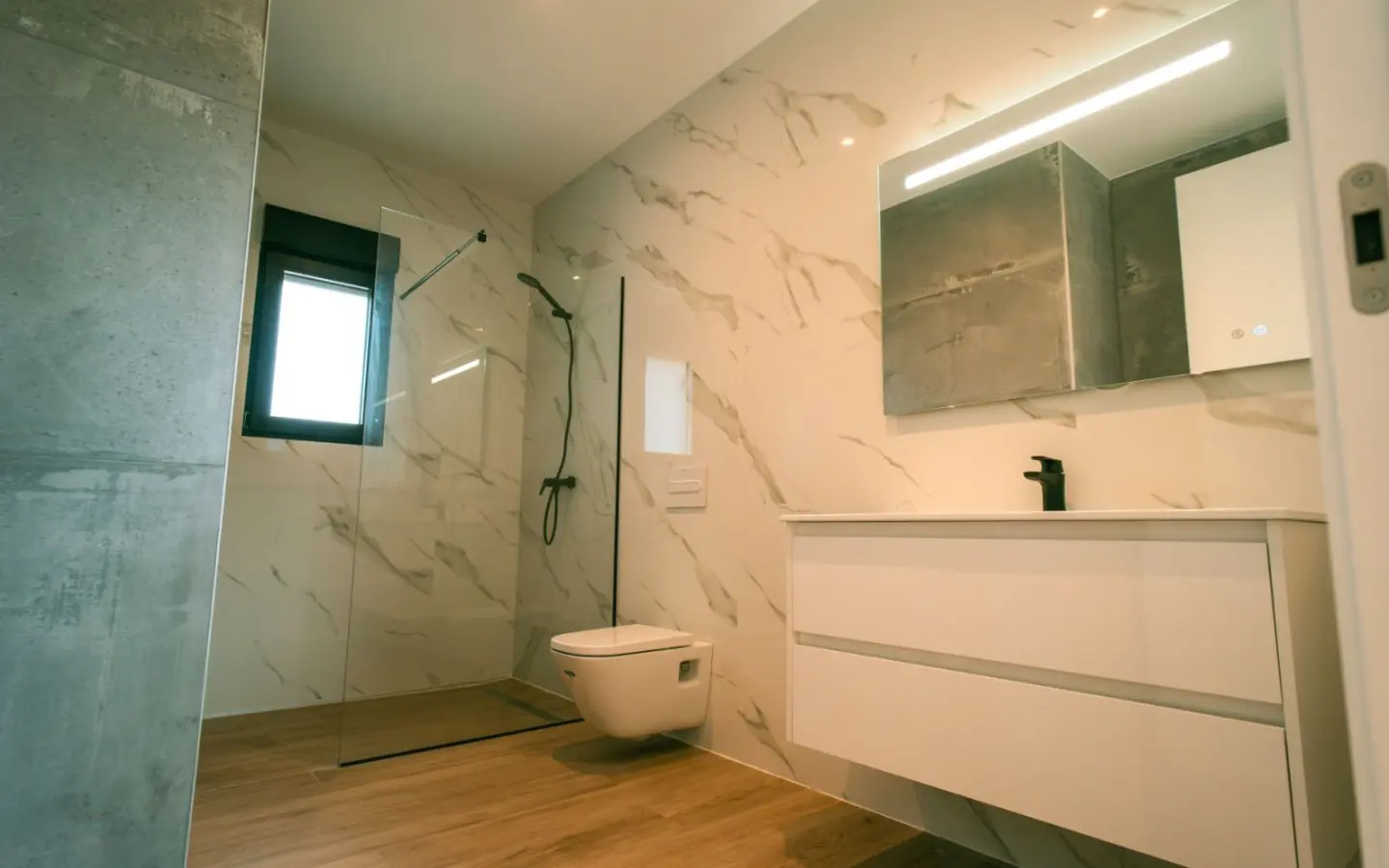 3-bedroom Villa In Pinoso, Spain (178 M²)