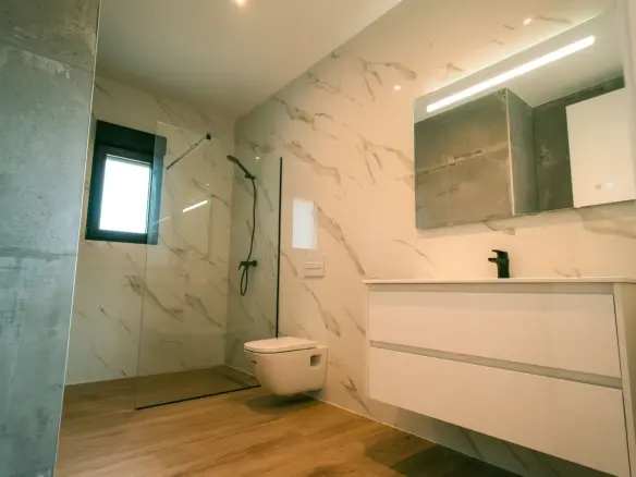 3-bedroom Villa In Pinoso, Spain (178 M²)