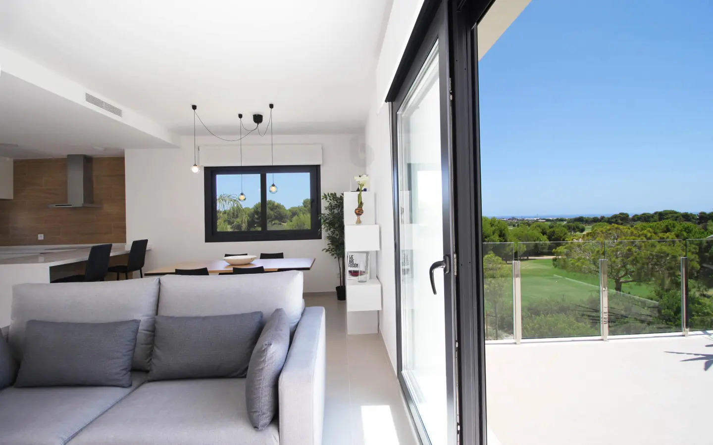 3-bedroom Villa In Pilar De La Horadada, Spain (238 M²)