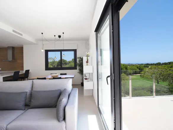 3-bedroom Villa In Pilar De La Horadada, Spain (238 M²)