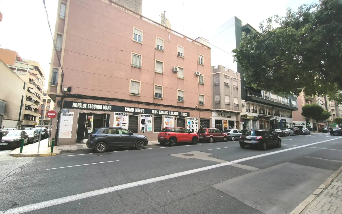 Commercial Unit In Elche, Spain (82 M²)