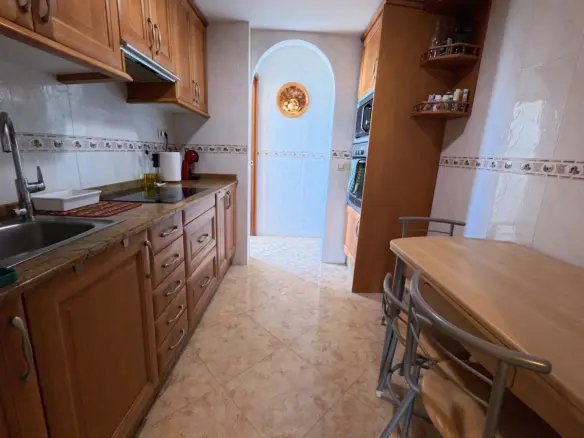 3-bedroom Penthouse In Benidorm, Spain (124 M²)