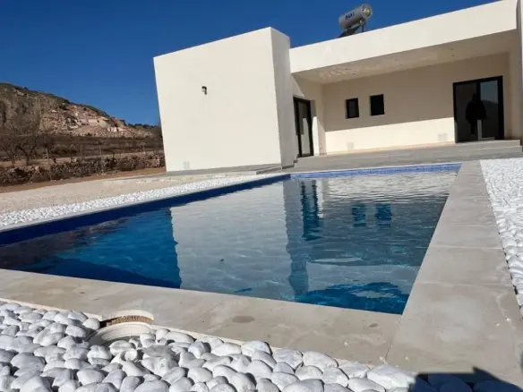 3-bedroom Villa In Hondon De Las Nieves, Spain (153 M²)