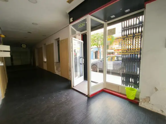 Commercial Unit In Elche, Spain (82 M²)