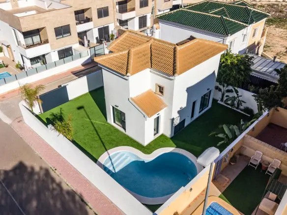 3-bedroom Villa In Orihuela Costa, Spain (109 M²)
