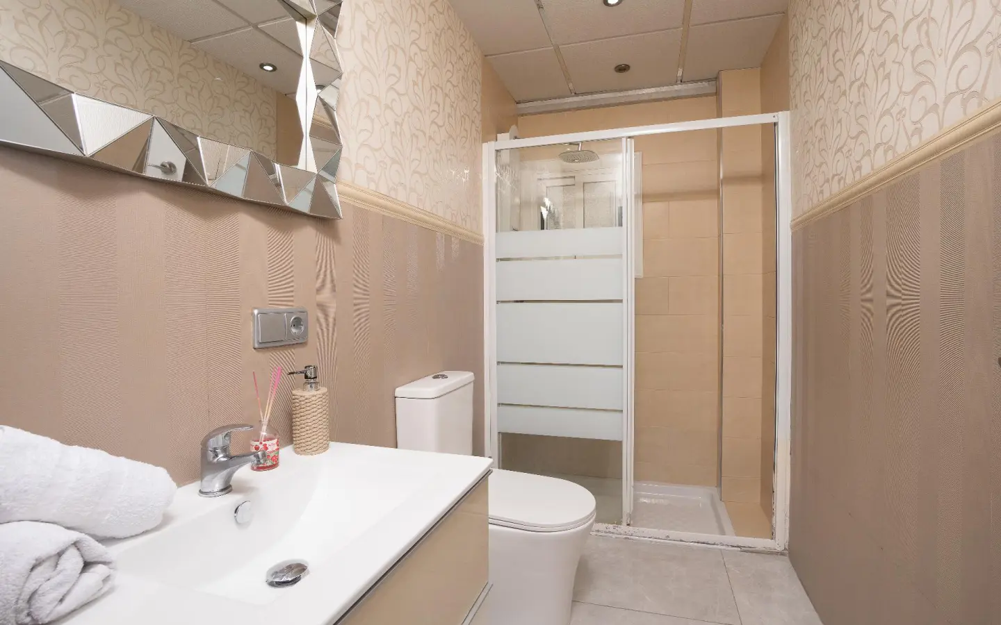2-bedroom Flat In Villajoyosa, Spain (80 M²)